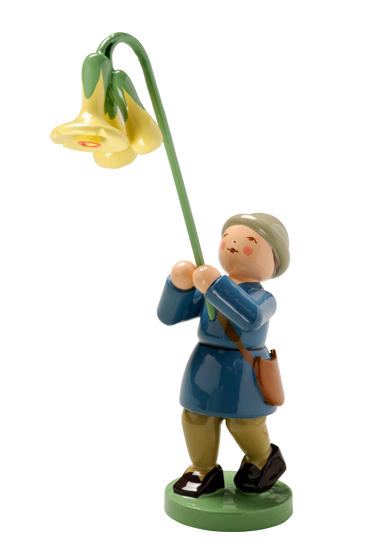 Junge mit Schlüsselblume