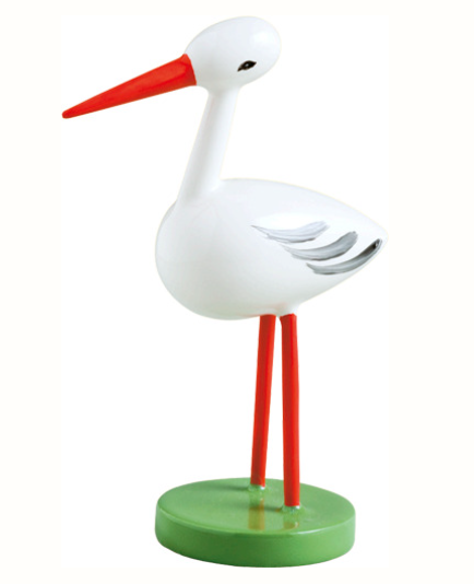 Storch, klein, auf zwei Beinen