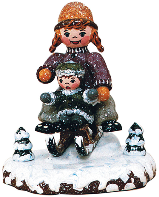 Hubrig Winterkinder Schlittenfahrerin, 7 cm