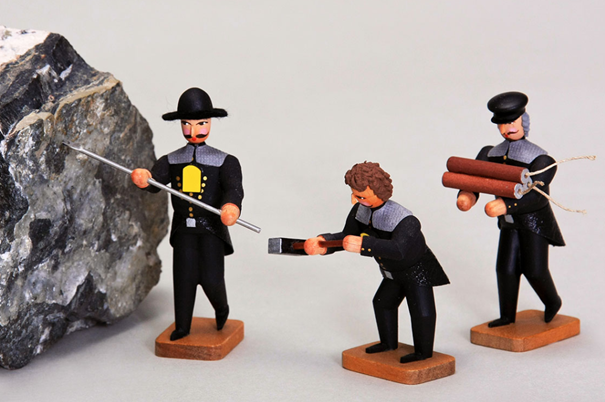 Bergleute beim Sprenglöcher bohren, 3 verschiedene Figuren, einzeln