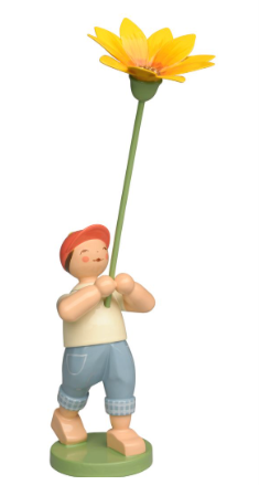 Junge mit Mittagsgold